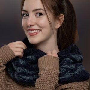 NWT Wavy Faux Cable Cowl – Handknit in Baby Alpaca / Merino / Silk Blend Yarn